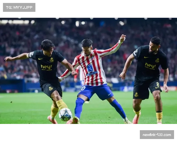 西蒙尼精准打击巴萨防线：高位压迫暴露后防空档问题